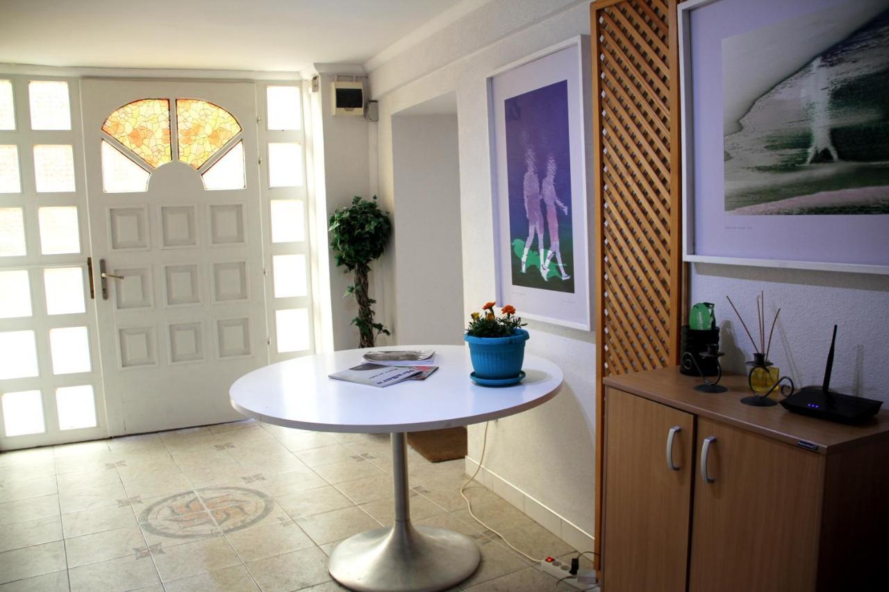 Downtown Green Oasis Apartments ซาราเยโว ภายนอก รูปภาพ